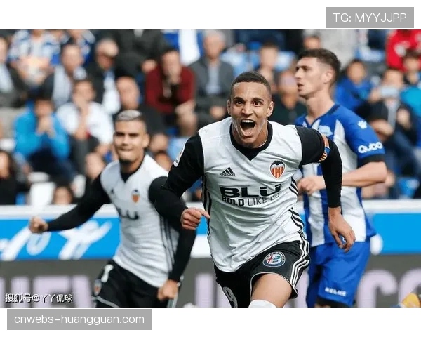 半场战报:瓦伦西亚1-0阿拉维斯,杜罗单刀破门 半场战报:瓦伦西亚1-0阿拉维斯,杜罗单刀破门