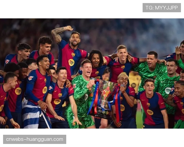 半场:巴塞罗那0-1落后吉罗纳,主队防线出现失误送礼 半场:巴塞罗那0-1落后吉罗纳,主队防线出现失误送礼