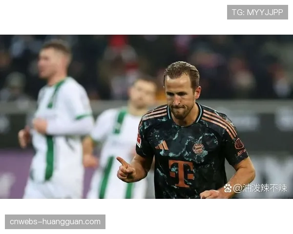 现场报道:门兴主场对阵沃尔夫斯堡,上半场双方均通过点球各入一球 现场报道:门兴主场对阵沃尔夫斯堡,上半场双方均通过点球各入一球