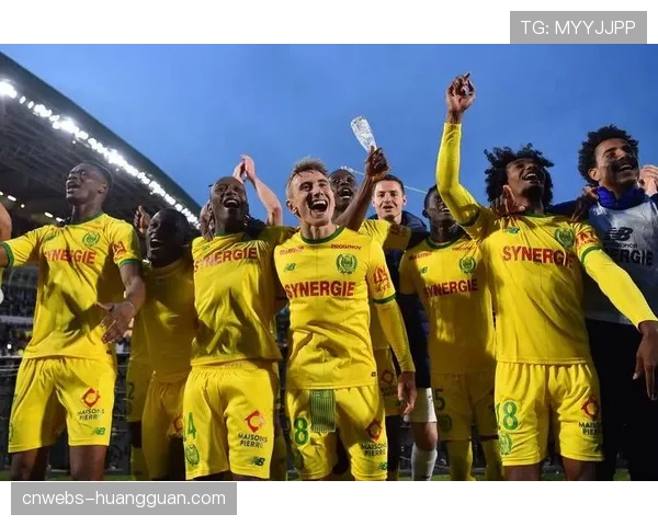 前南特球员性侵案开庭,引发法国足坛对更衣室文化的再次审视 前南特球员性侵案开庭,引发法国足坛对更衣室文化的再次审视